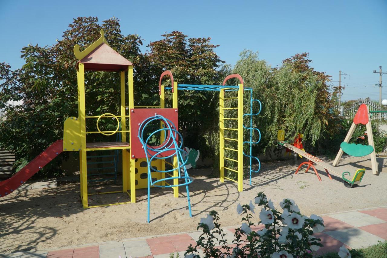 Радуга Курортная Гостиница זאטוקה מראה חיצוני תמונה